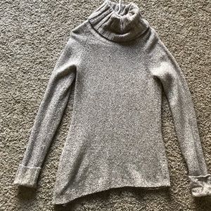 Athleta Light Tan/cream turtle neck sweater size M